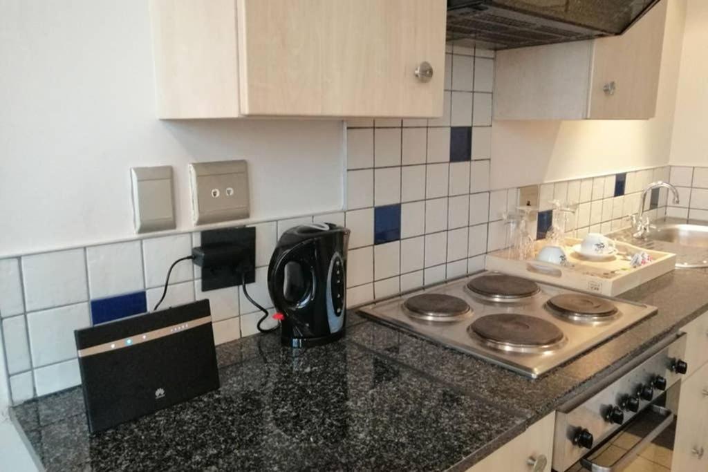 Mapungubwe Hotel Apartments Marshalltown โจฮันเนสเบิร์ก ภายนอก รูปภาพ